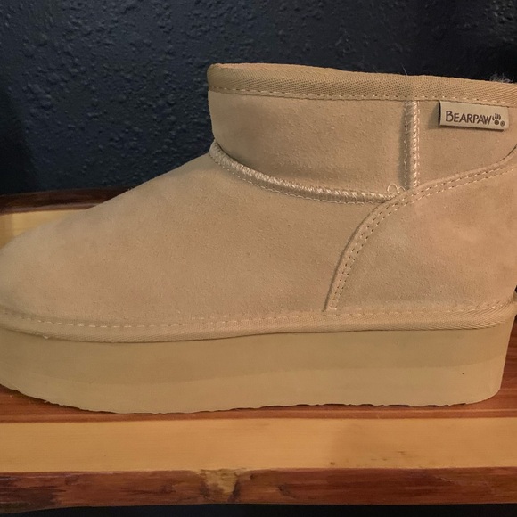 BearPaw Cream Ankle Boots - Picture 9 of 9